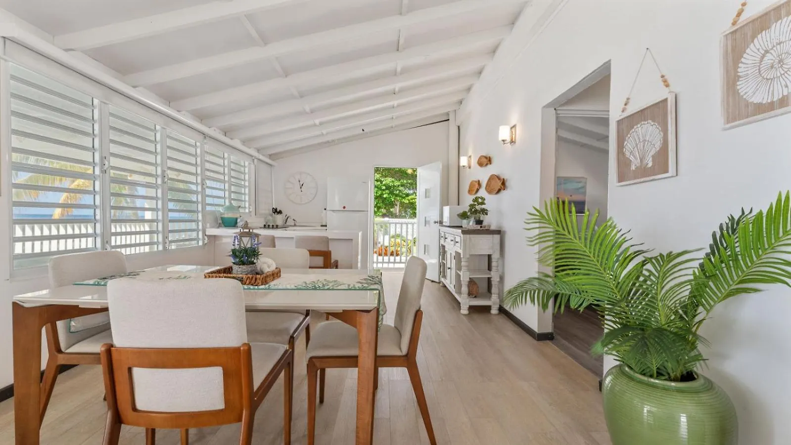 Danielas Beachfront House Rincon